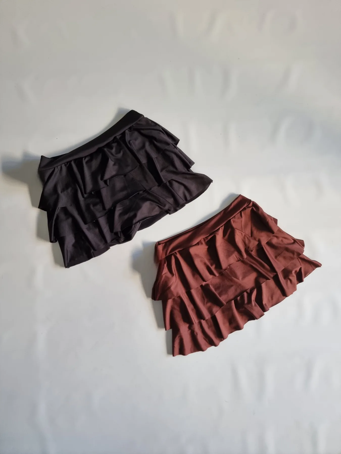 SHORT POLLERA 2 VOLADOS MICROFIBRA