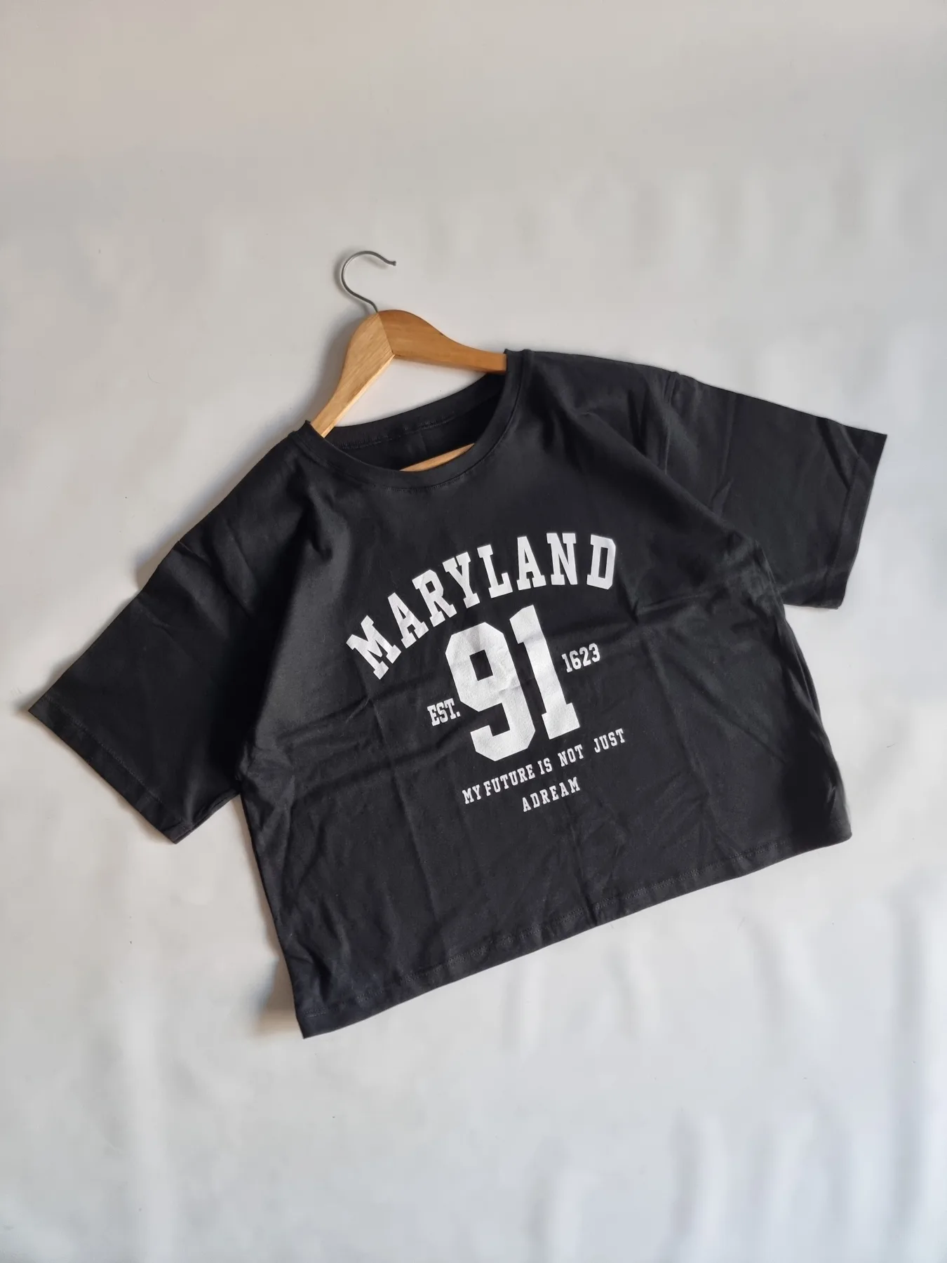 REMERA NEGRA MARYLAND 91