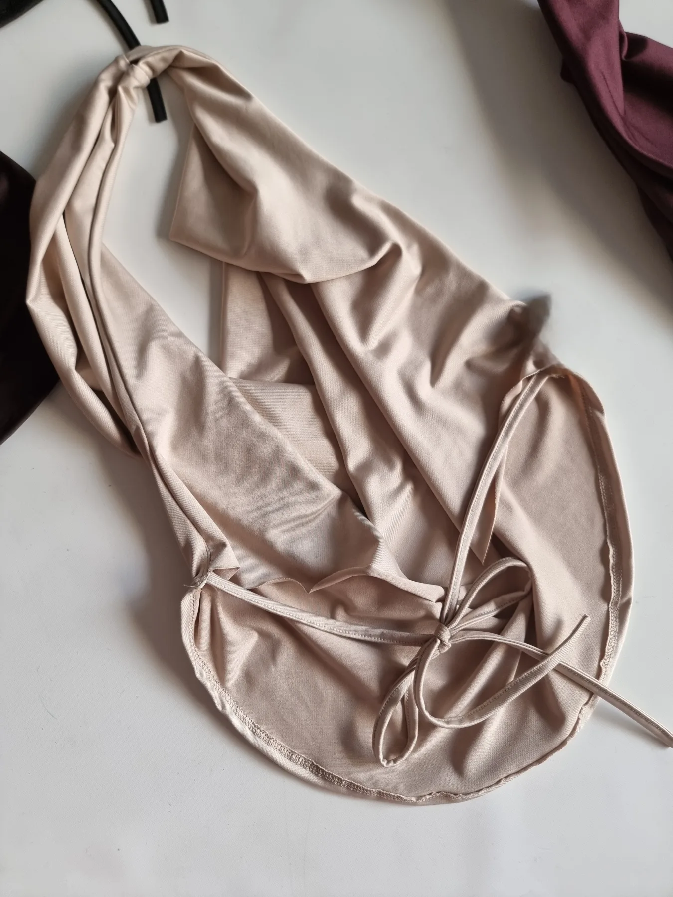 TOP CUELLO BUCHE 1 TIRA ATRAS M/FIBRA - Imagen 4