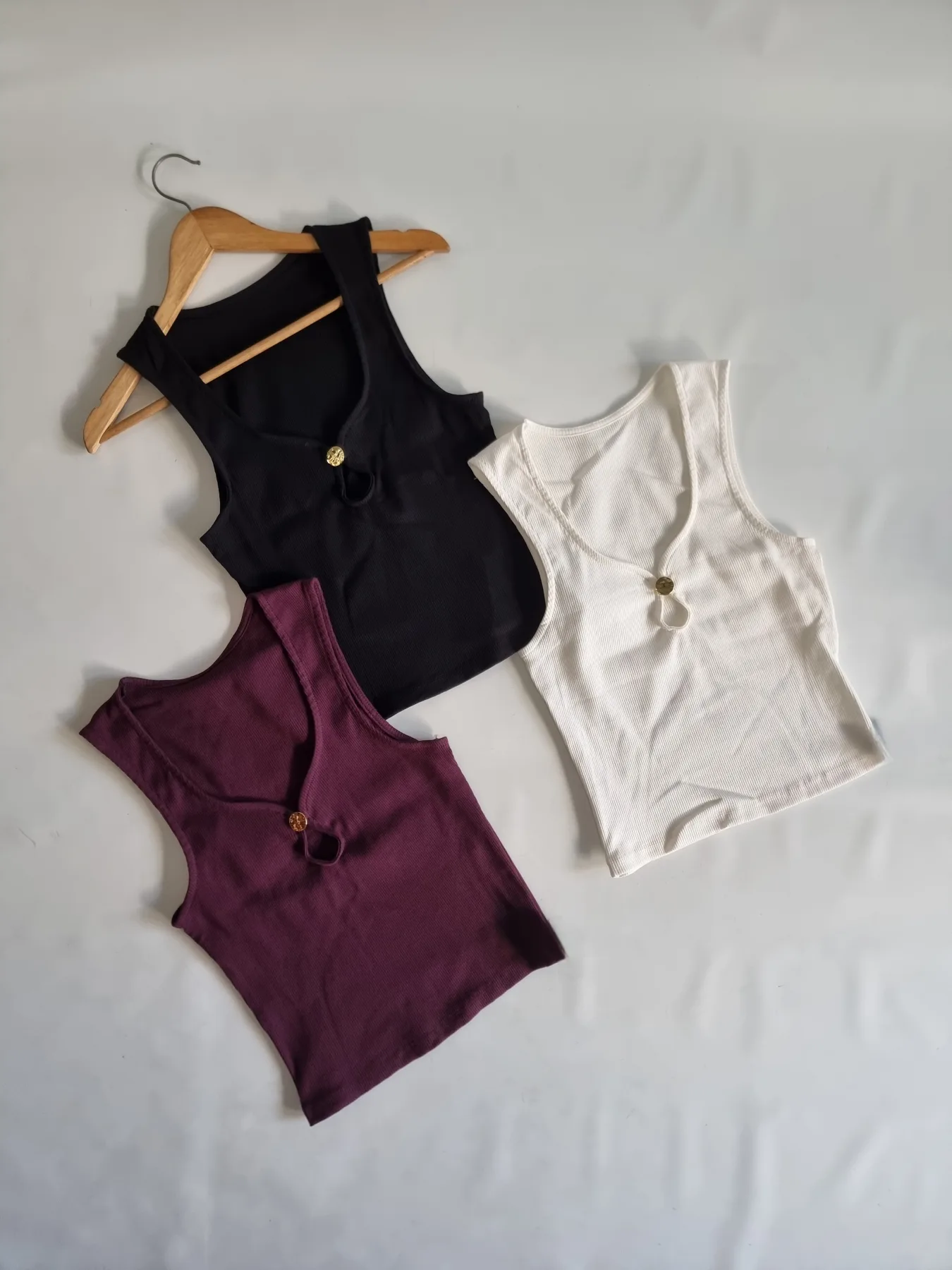 MUSCULOSA MORLEY ALGODON CON 1 ADORNO DORADO