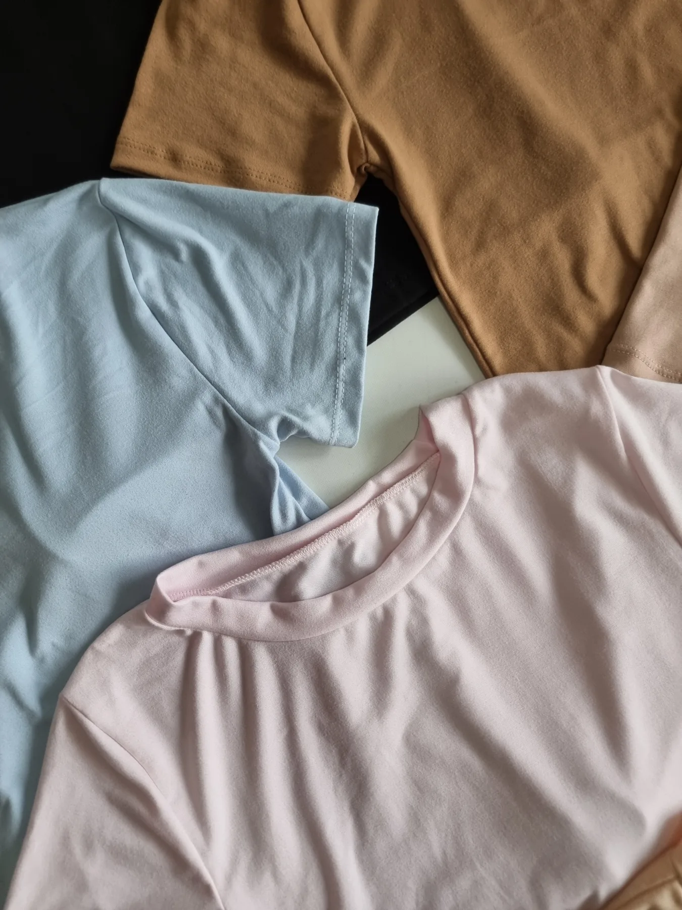 REMERA MODAL SOFT - Imagen 3