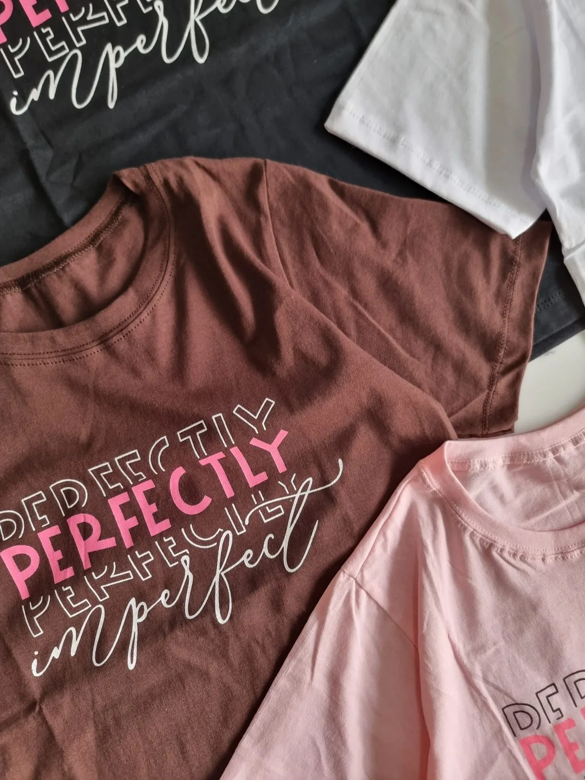 REMERA PERPECTILY - Imagen 3